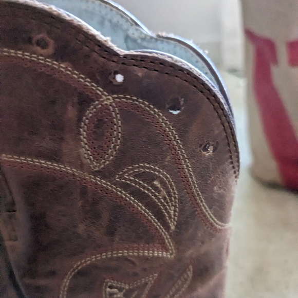 ARIAT WOMEN'S HERITAGE WESTERN BOOTS - Picture 3 of 8